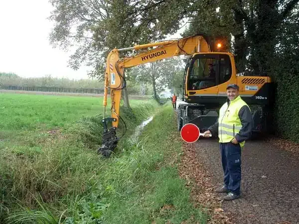 Preventivi-manutenzione-fossi-di-irrigazione-sorbolo
